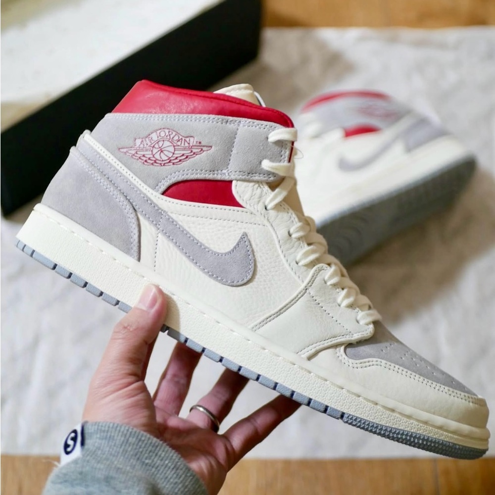 2019 Sneakersnstuff x Jordan 1 Mid